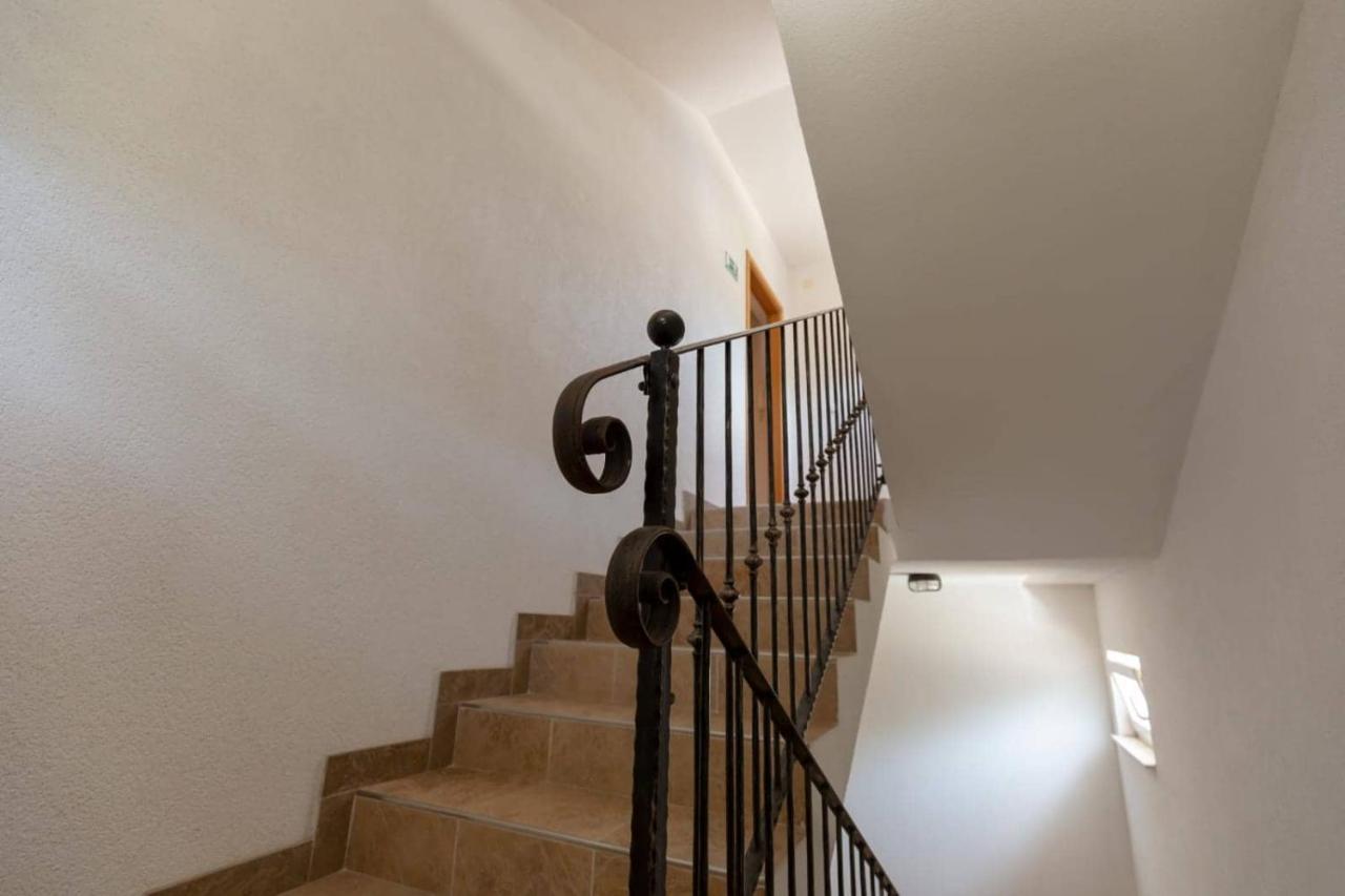 Apartments Elena Tučepi Extérieur photo
