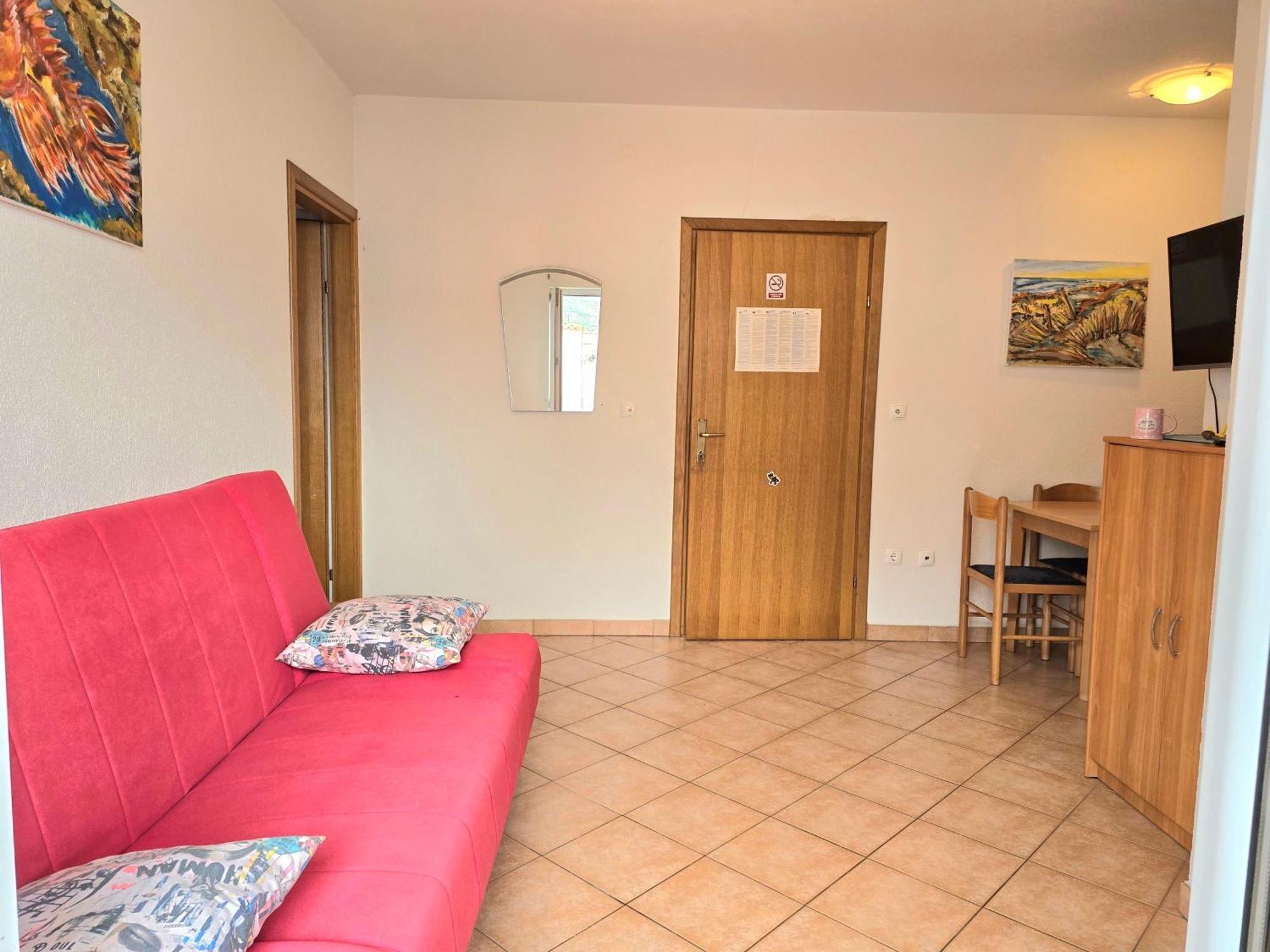 Apartments Elena Tučepi Extérieur photo